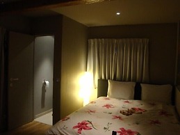 B&B Yaca
