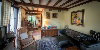 B&B Yaca