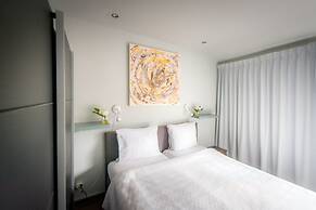B&B Yaca