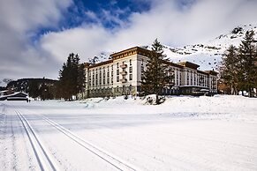 Maloja Palace Apartments