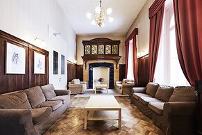 Maloja Palace Apartments