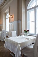 Maloja Palace Apartments