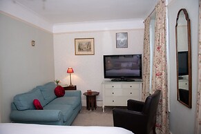 Milton House Studio Apartment Suites