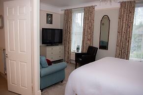 Milton House Studio Apartment Suites