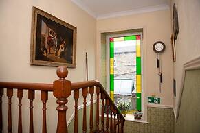 Milton House Studio Apartment Suites