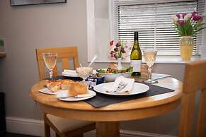Milton House Studio Apartment Suites