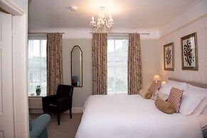 Milton House Studio Apartment Suites