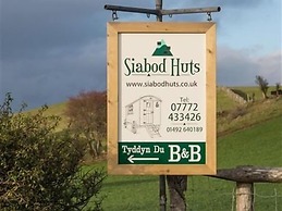 Siabod Huts