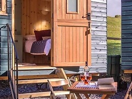 Siabod Huts