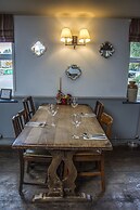 The George Inn