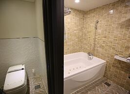 Elga Hotel