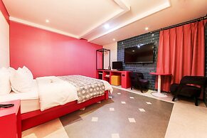 Elga Hotel