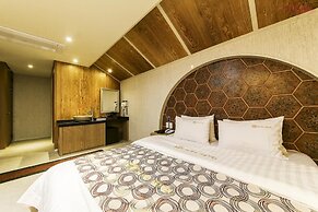 Elga Hotel