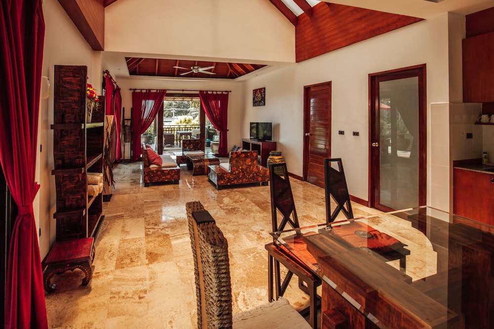 Thai Island Dream Estate
