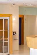 7 Days Hotel