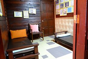TnT Novelty House
