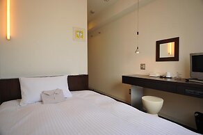 7 Days Hotel Plus