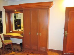 Maxandrea Hotel