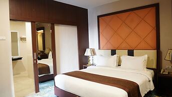 New Hollywood Hotel