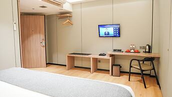 New Hollywood Hotel