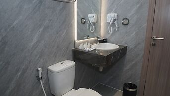 New Hollywood Hotel