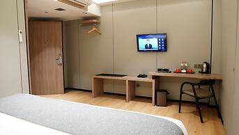 New Hollywood Hotel