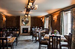 The White Hart, Overton