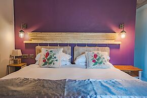 The Bunk Inn