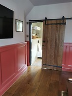 The Peat Spade Inn