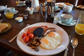 The Peat Spade Inn
