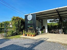 Moonlight Cottage