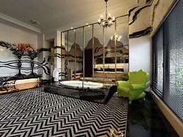 SHUEI WU Boutique Hotel
