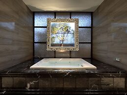 SHUEI WU Boutique Hotel