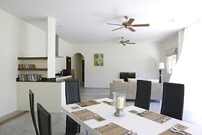Villa Avalon
