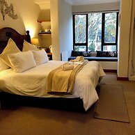 Pelican Lodge
