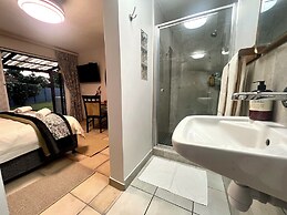 Pelican Lodge