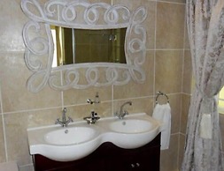 La Baruné Guest House