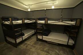 THAT House - Hostel
