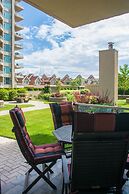 Sunset Waterfront Resort by KelownaGo