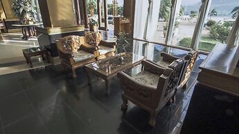 Arawan Riverside Hotel