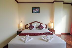 Arawan Riverside Hotel