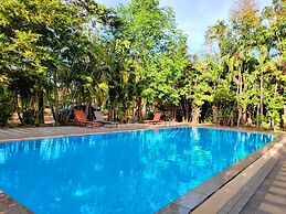 Thongpaeka Hotel