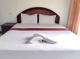 Thongpaeka Hotel
