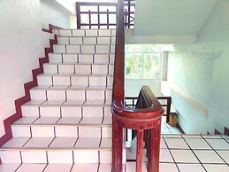 Thongpaeka Hotel