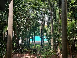 Thongpaeka Hotel