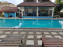 Thongpaeka Hotel