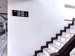 Thongpaeka Hotel