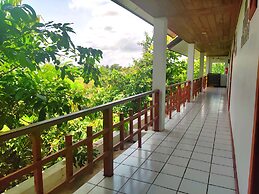 Thongpaeka Hotel