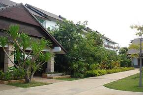 Thongpaeka Hotel