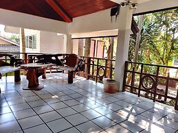 Thongpaeka Hotel